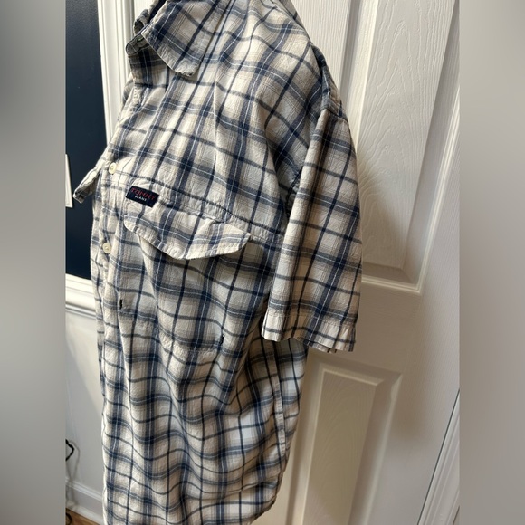 Tommy men’s shirt or teen . Size large - Picture 5 of 7